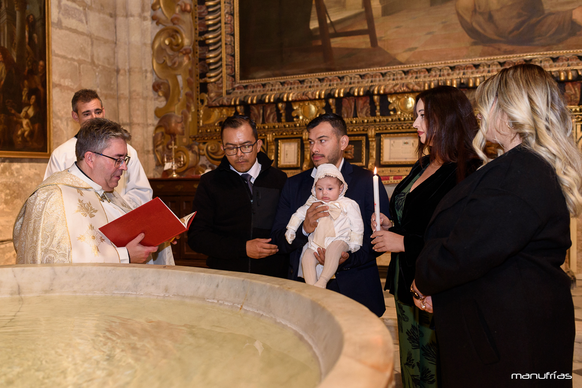 manufrias-fotografo-profesionnal-bautizo-catedral-sevilla